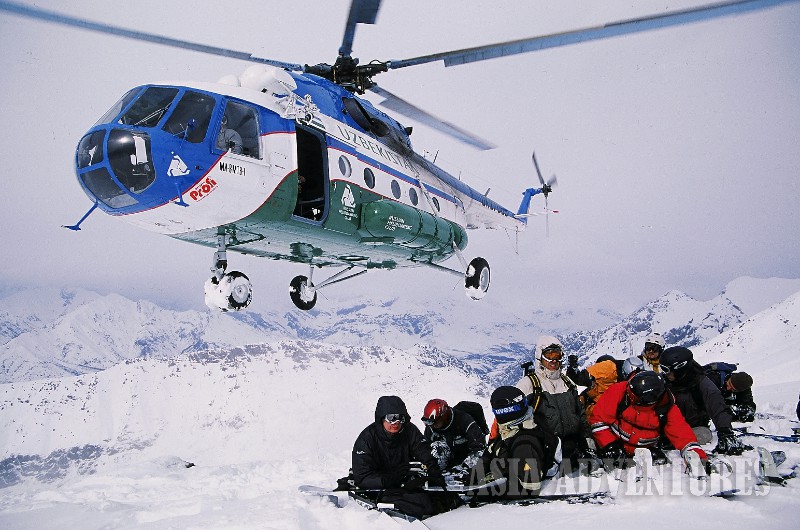 Photo 3. Heli ski Heliboard